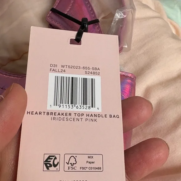 New with tagsParis Hilton Iridescent Pink Shoulder Bag - Picture 7 of 8